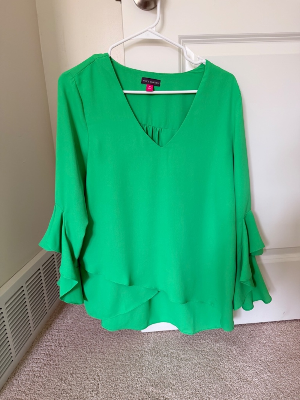 Vince Camuto flowy, crepe, beautiful, spring green, tulip hem, ruffles cuffs - Picture 7 of 7